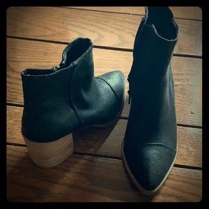 NWT Back Booties